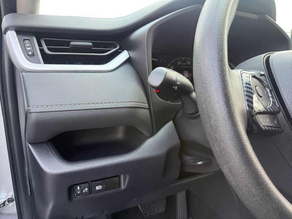 Used 2024 Toyota RAV4 XLE FWD image 13