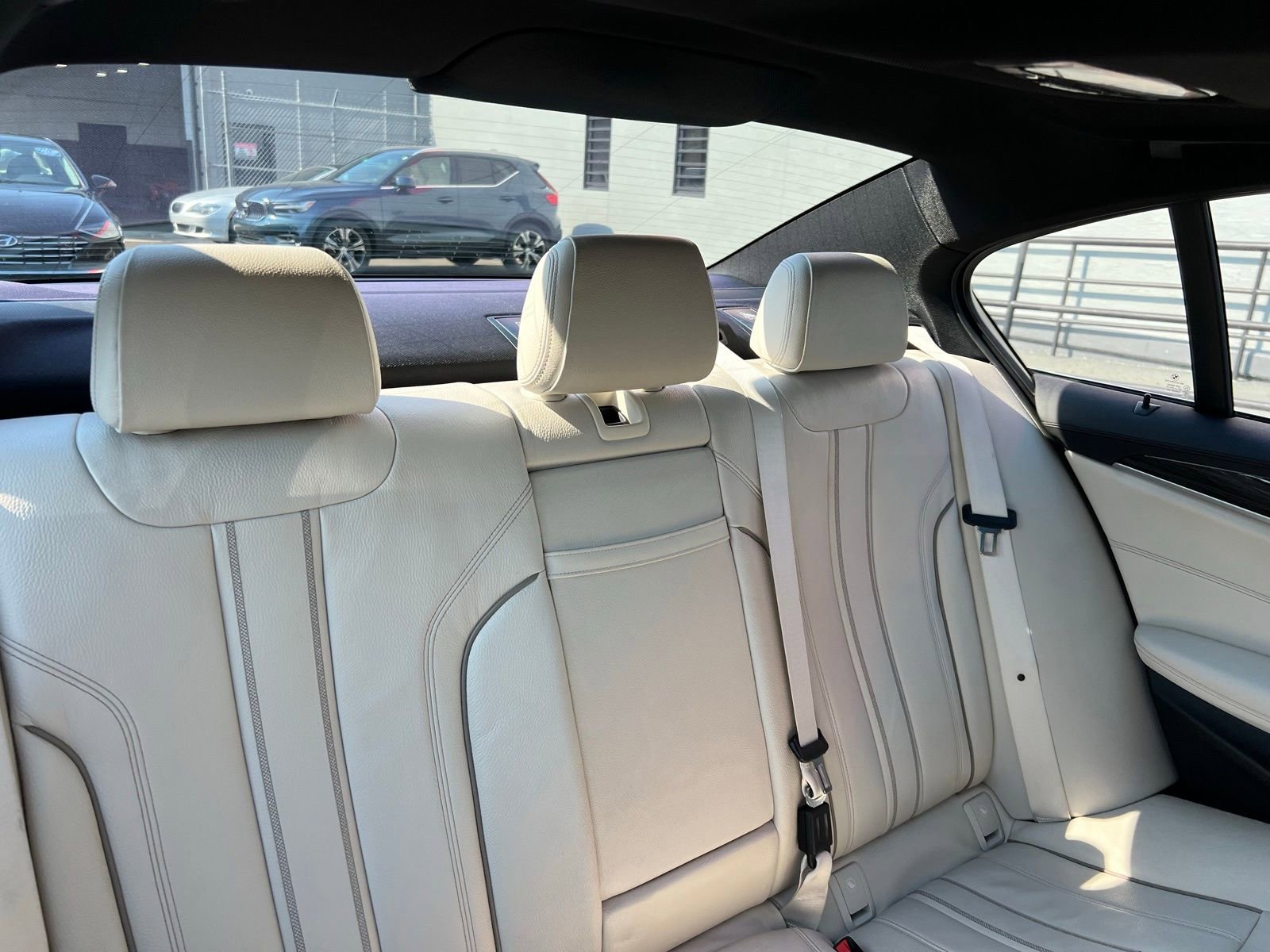 Used 2018 BMW 530e RWD image 56