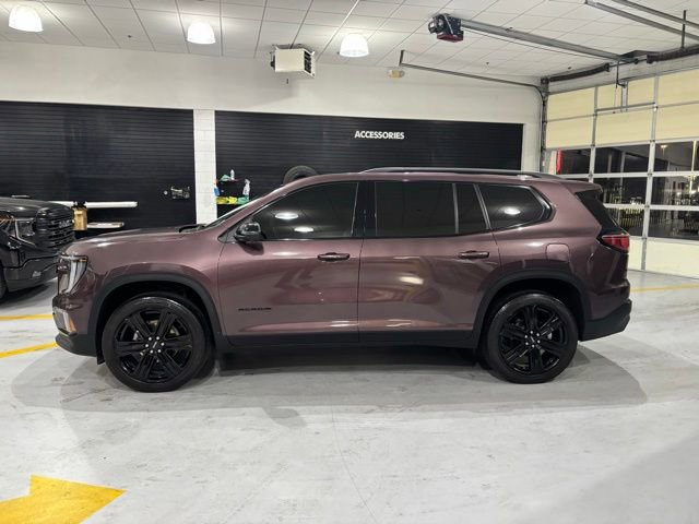 Used 2024 GMC Acadia Elevation w/ Black Edition AWD/4WD image 5