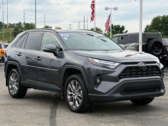 Used 2025 Toyota RAV4 XLE Premium w/ Weather Package AWD/4WD image 29