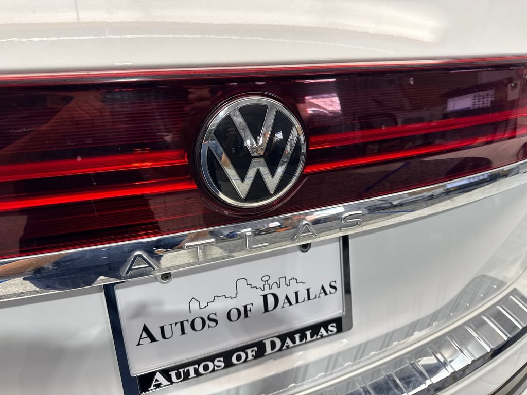 Used 2024 Volkswagen Atlas SE w/ Panoramic Sunroof Package FWD image 21