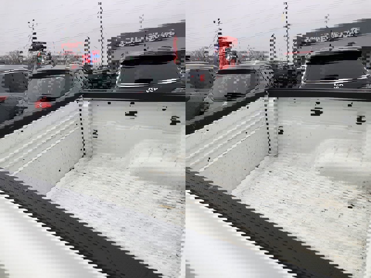 Used 2024 Nissan Frontier PRO-4X w/ Technology Package image 9