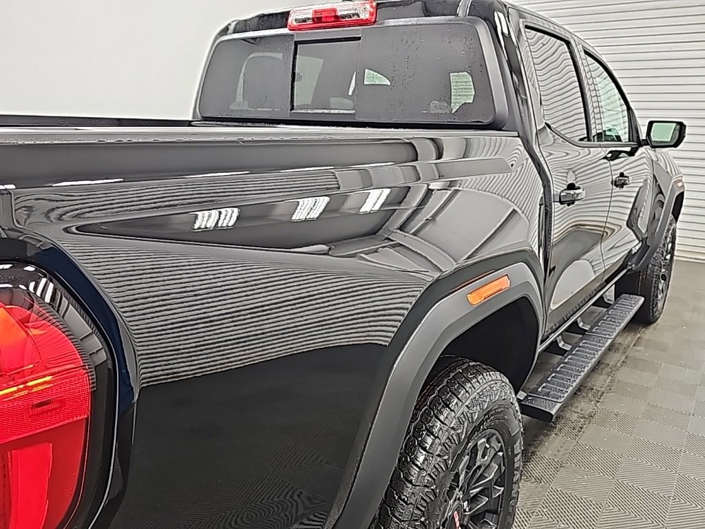 New 2026 GMC Canyon Elevation w/ Convenience Package image 9