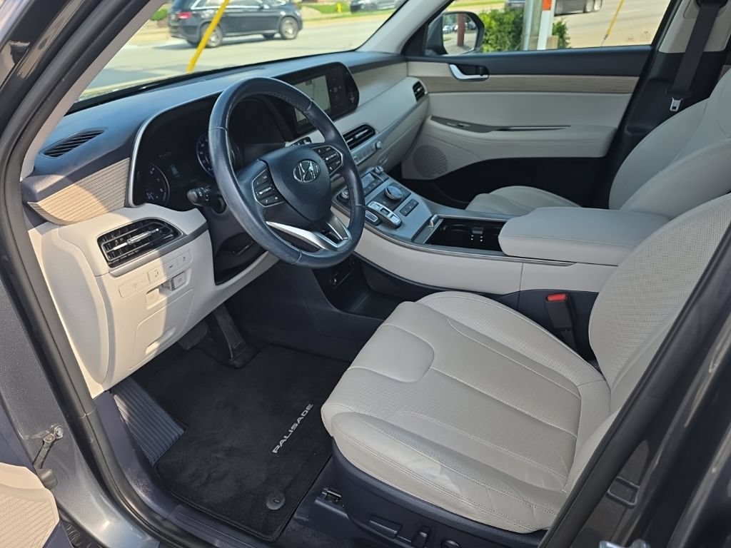 Used 2022 Hyundai Palisade SEL w/ Premium Package FWD image 9