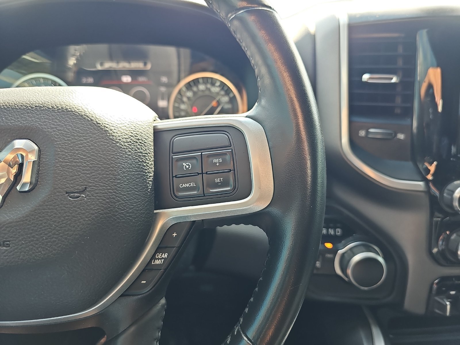 Used 2022 RAM 2500 Big Horn w/ Level A Equipment Group AWD/4WD image 18