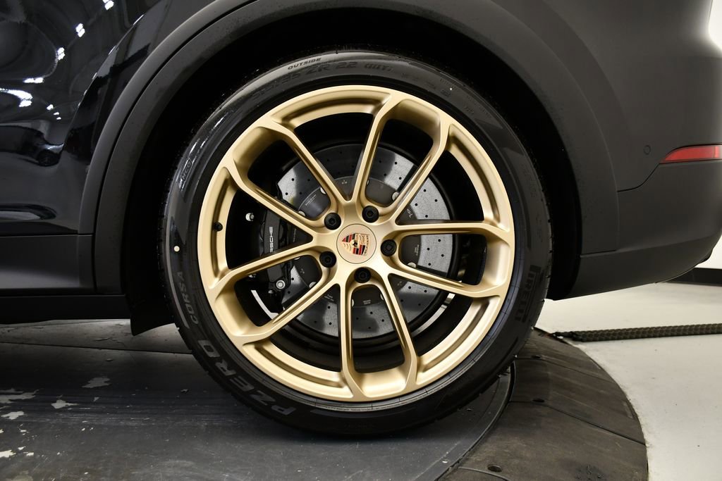 New 2026 Porsche Cayenne Turbo GT AWD/4WD image 16