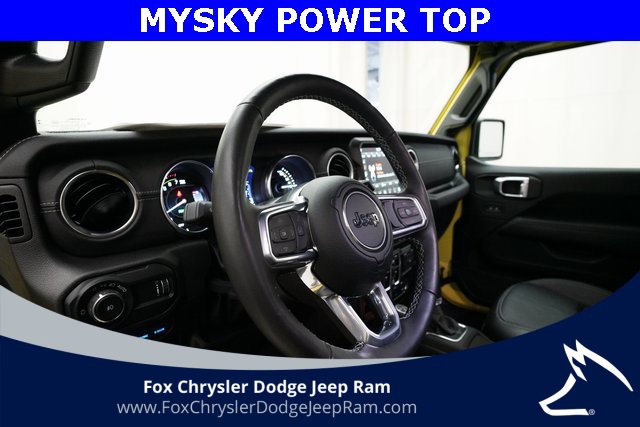 Used 2023 Jeep Wrangler Unlimited Sahara w/ Cold Weather Group image 8