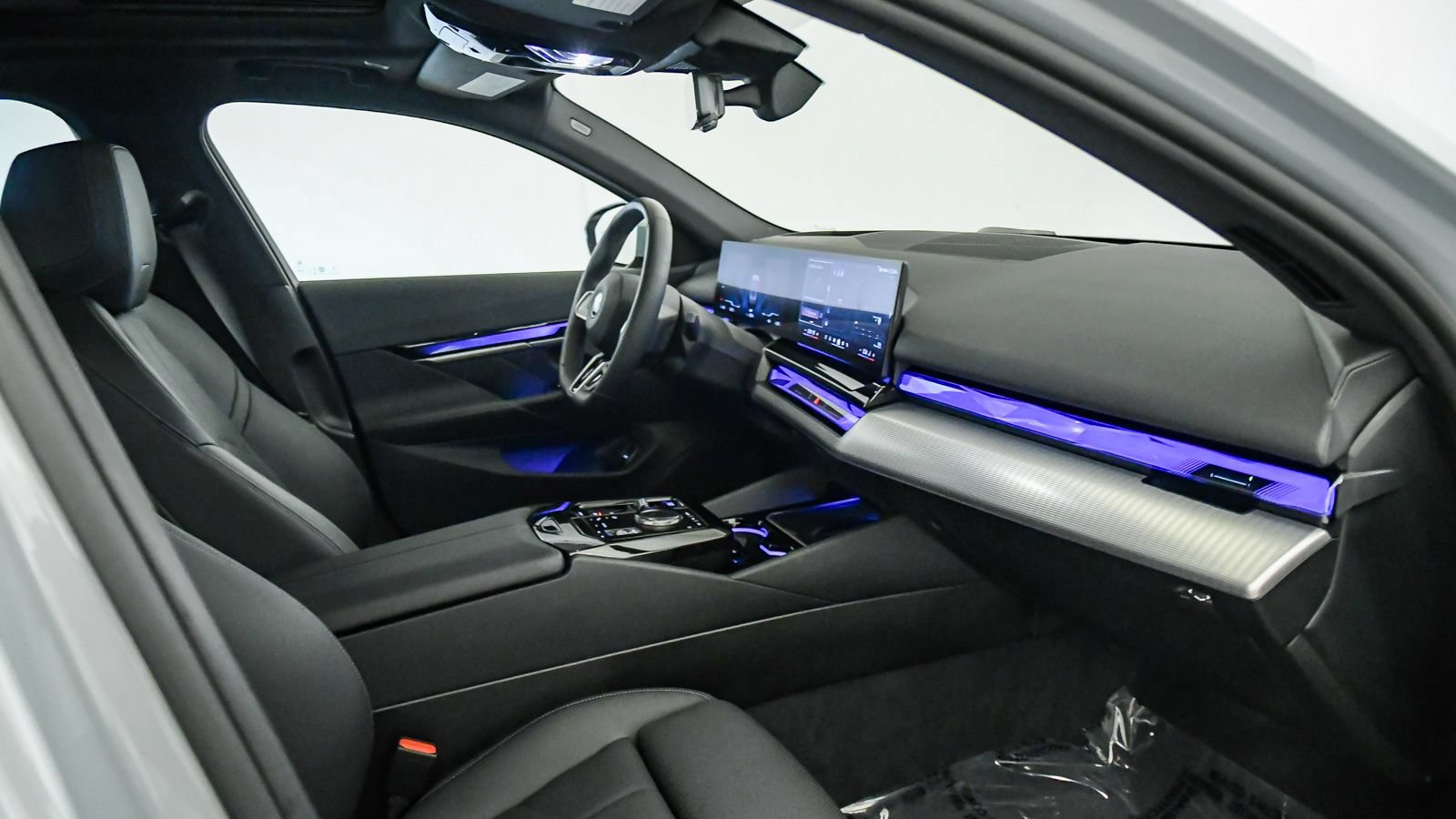 Certified 2024 BMW i5 eDrive40i w/ M Sport Package RWD image 16