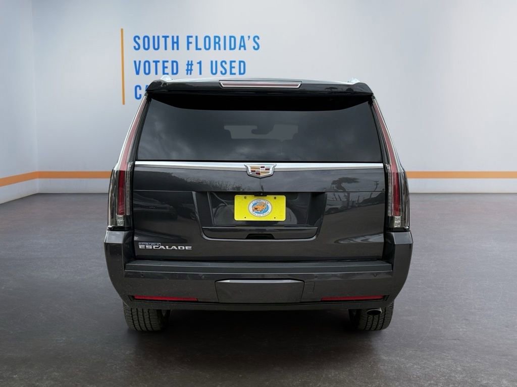 Used 2017 Cadillac Escalade ESV Platinum RWD image 5