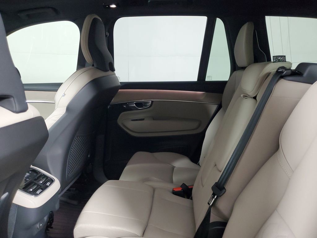 Certified 2026 Volvo XC90 B6 Plus w/ Protection Package Premier AWD/4WD image 14