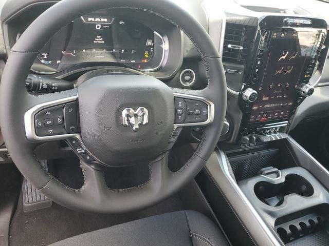 New 2026 RAM 1500 Big Horn AWD/4WD image 18