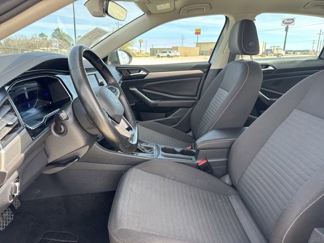 Used 2024 Volkswagen Jetta S FWD image 2