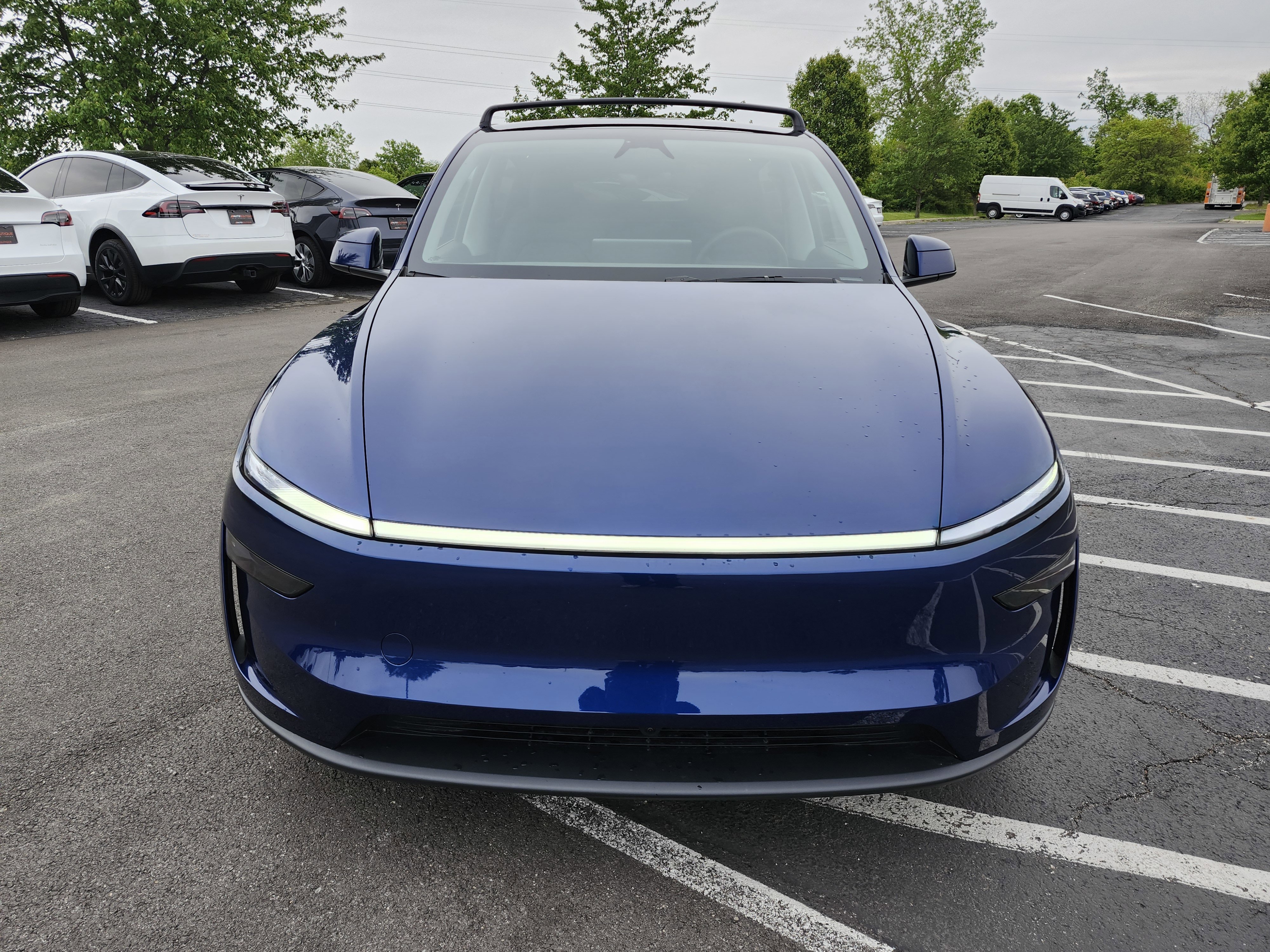 Used 2026 Tesla Model Y 2WD image 11