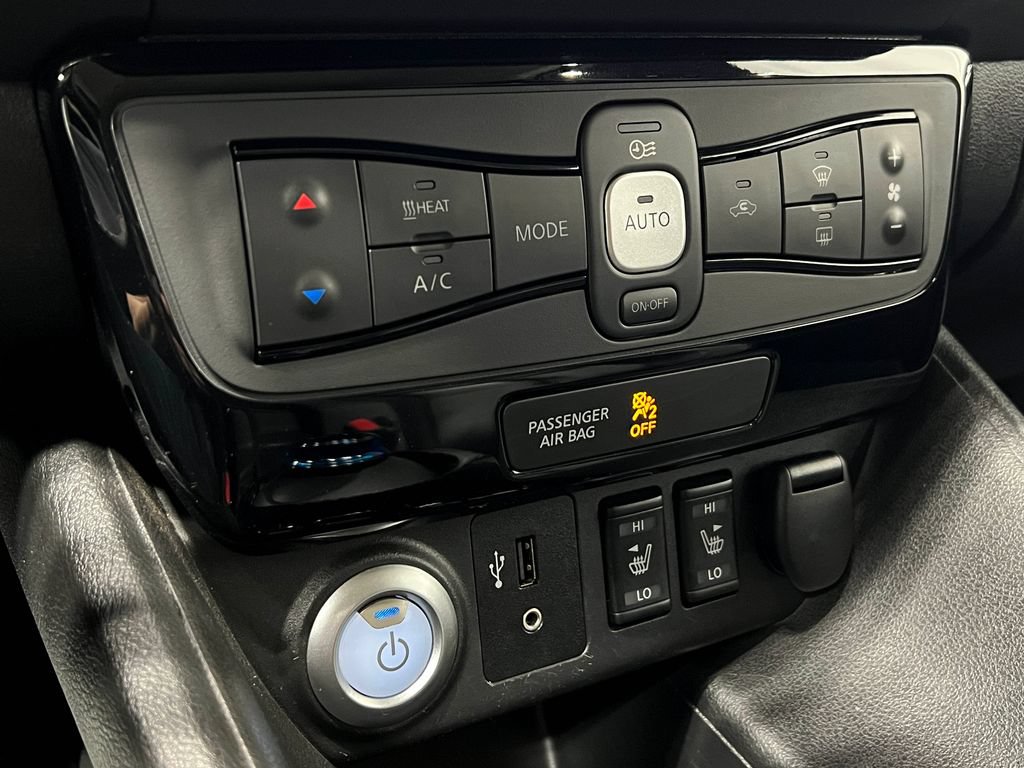 Used 2018 Nissan Leaf SL w/ SL Technology Package FWD image 26