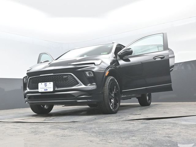 Used 2024 Buick Encore GX Sport Touring AWD/4WD image 30