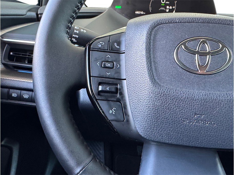 Used 2024 Toyota Prius XLE FWD image 14