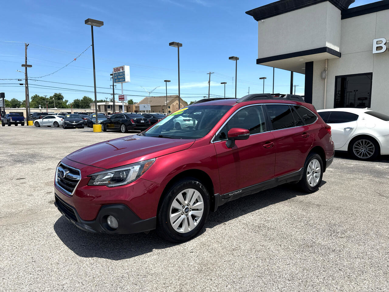 Used 2018 Subaru Outback 2.5i Premium image 2