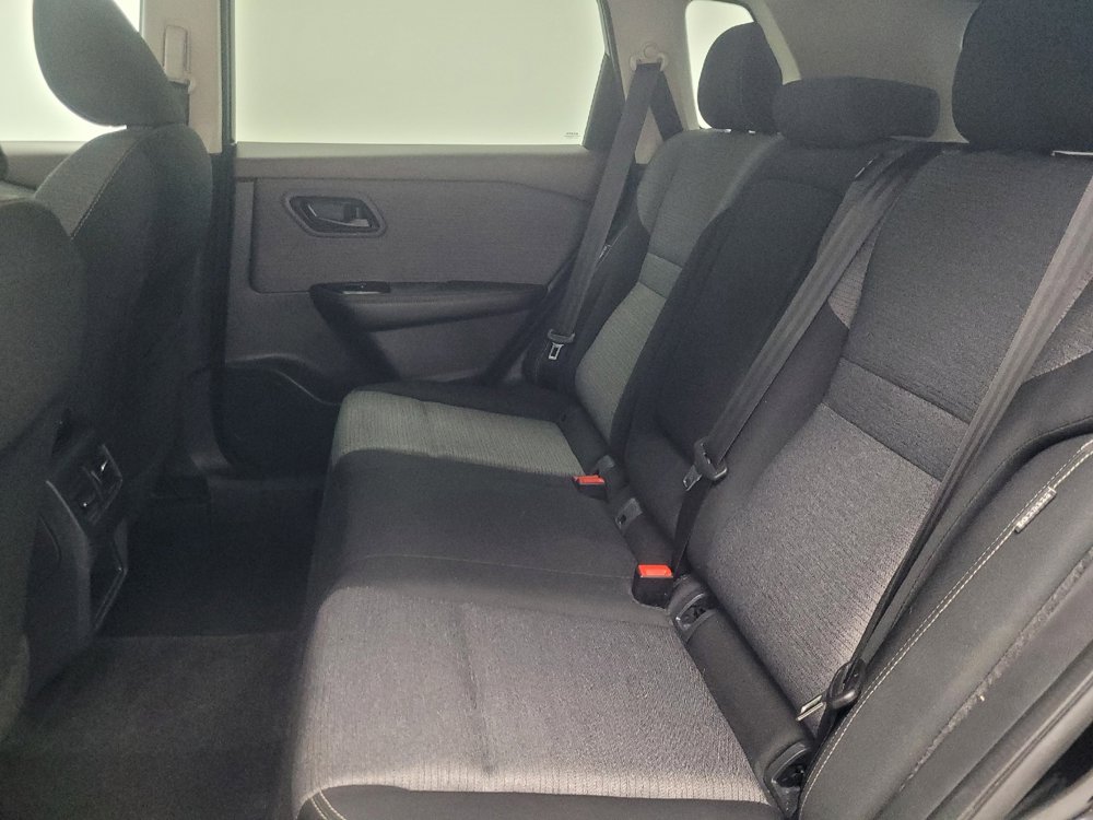 Used 2021 Nissan Rogue S AWD/4WD image 18