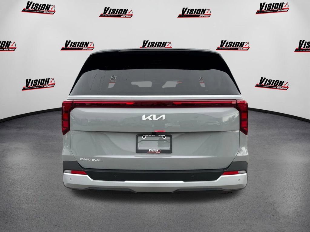New 2026 Kia Carnival EX FWD image 6