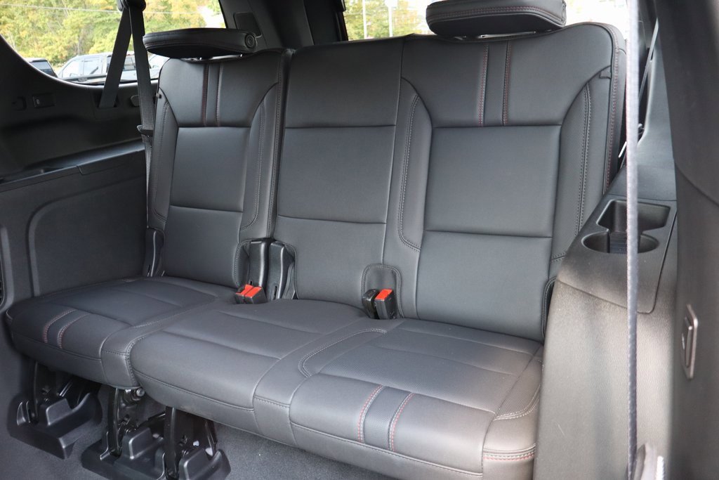 Used 2024 Chevrolet Suburban RST w/ Luxury Package image 22