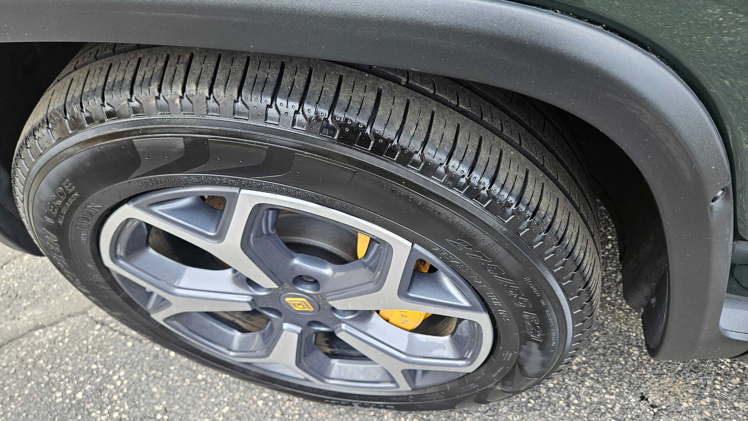 Used 2022 Rivian R1T Adventure image 9