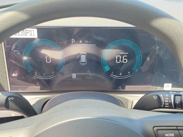 Used 2025 Hyundai Tucson SE FWD image 21
