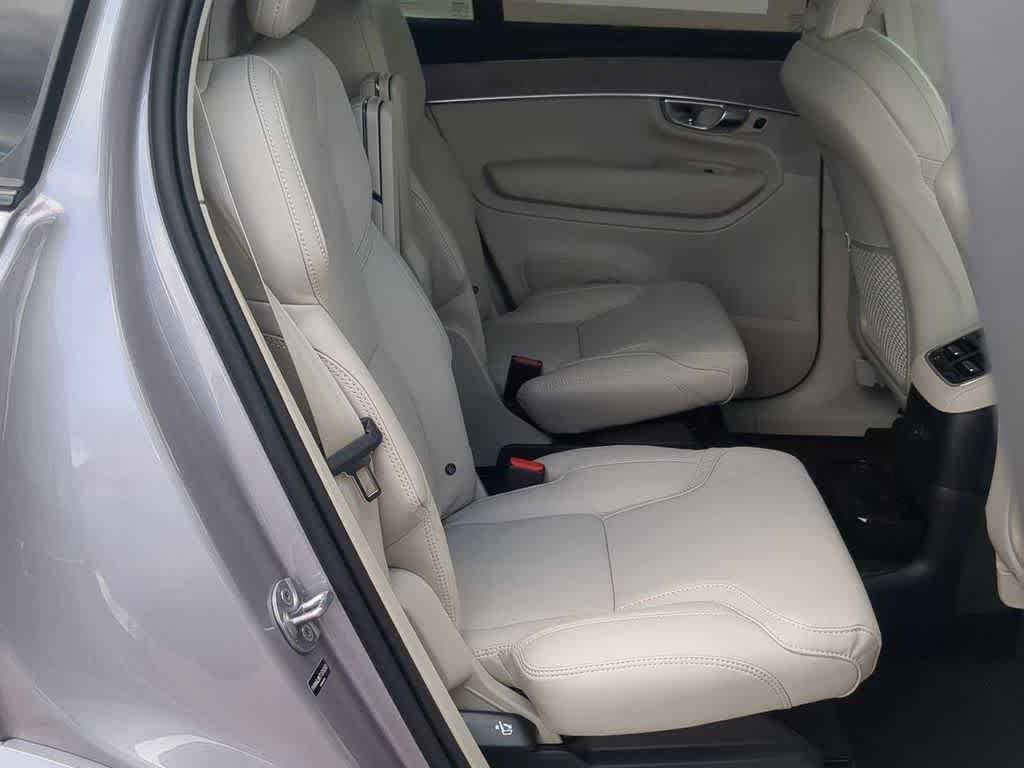 New 2026 Volvo XC90 T8 Ultra w/ Protection Package Premier AWD/4WD image 19
