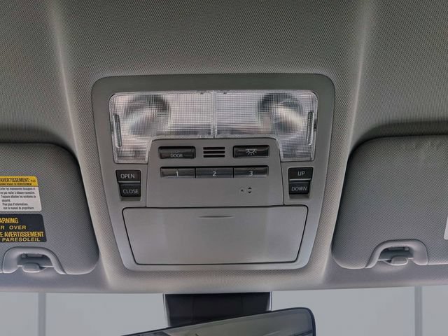 Used 2019 Toyota Highlander XLE FWD image 28