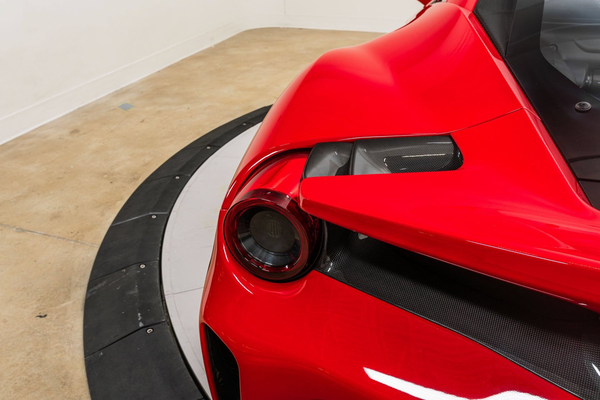 Certified 2020 Ferrari 488 Pista Coupe RWD image 49