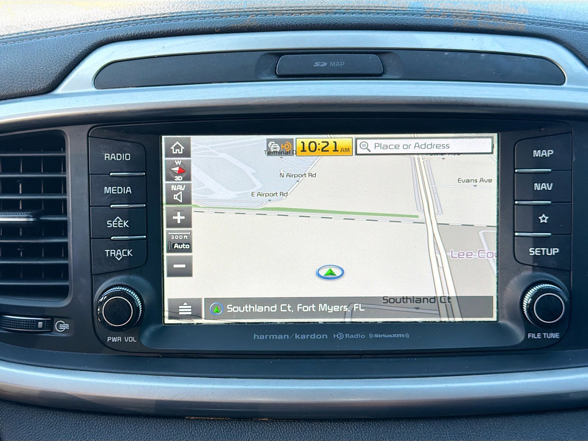 Used 2019 Kia Sorento SX image 30