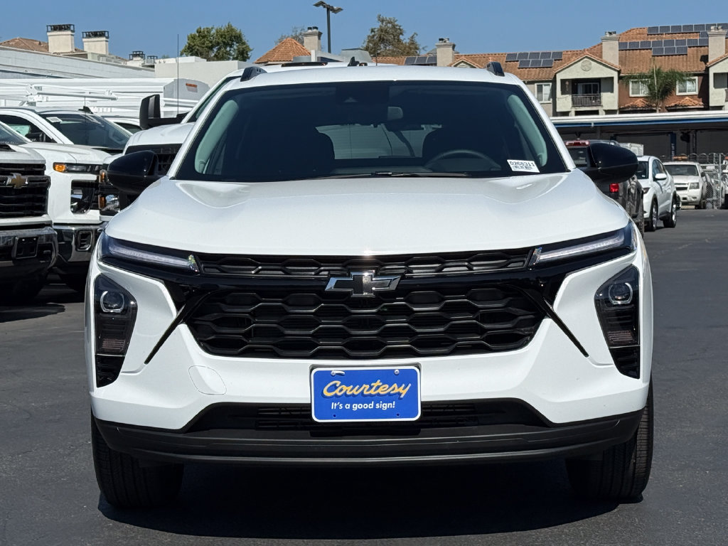 New 2026 Chevrolet Trax LT w/ Driver Confidence Package FWD image 4