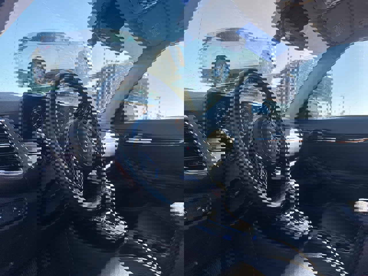 Used 2024 Kia Seltos EX image 25