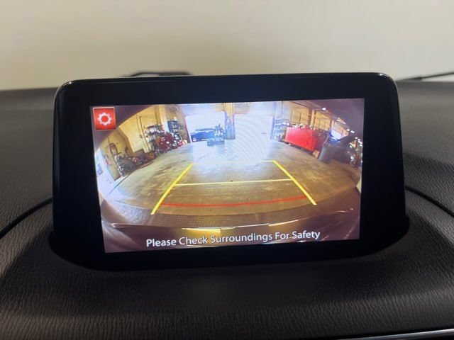 Used 2018 MAZDA MAZDA3 Grand Touring w/ Premium Equipment Package FWD image 16