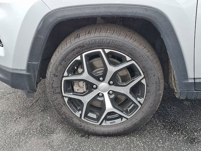 Used 2024 Jeep Compass Limited image 8