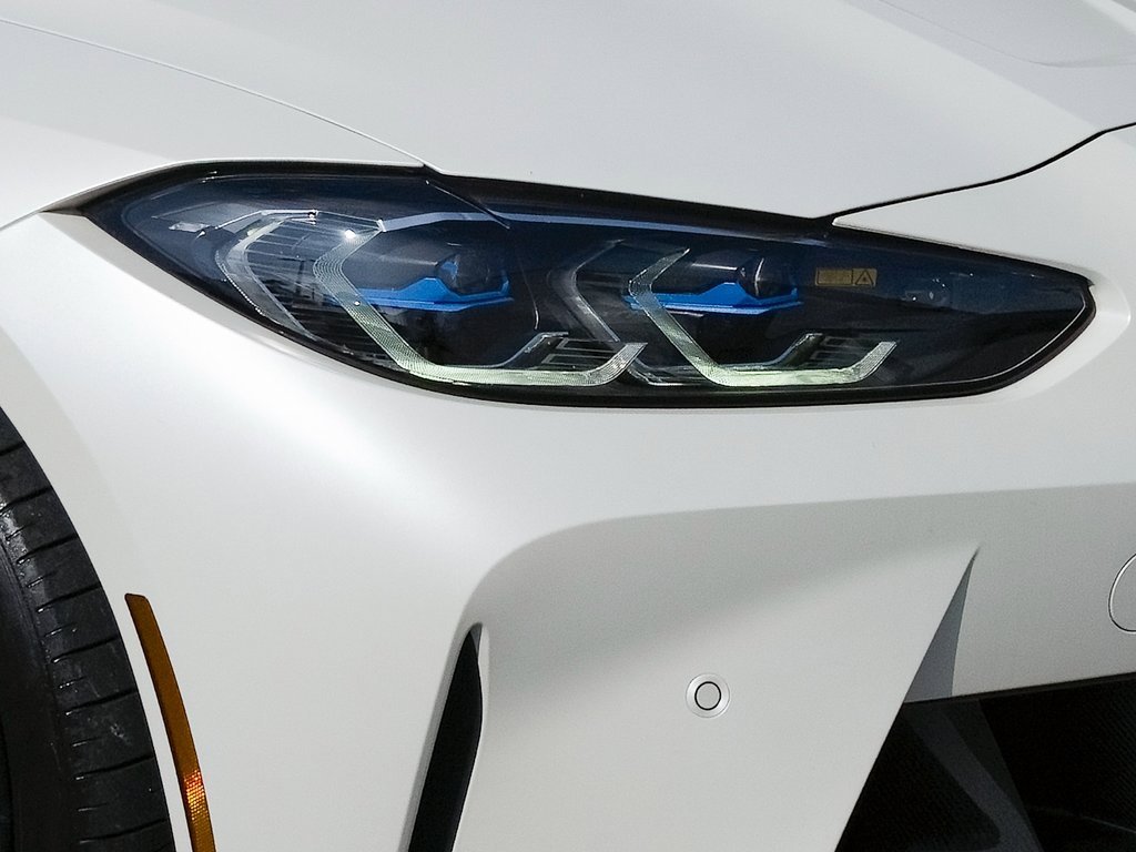 Used 2022 BMW M4 xDrive Competition w/ M Carbon Exterior Package image 8