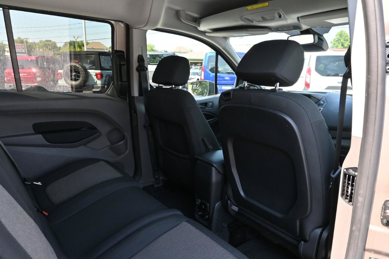 Used 2021 Ford Transit Connect XL FWD image 29