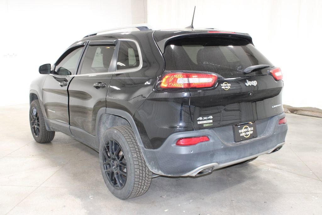Used 2018 Jeep Cherokee Limited image 7