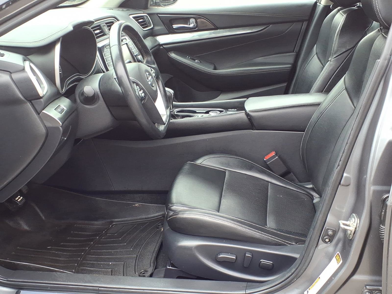 Used 2019 Nissan Maxima 3.5 SV w/ Floor Mat Group image 6