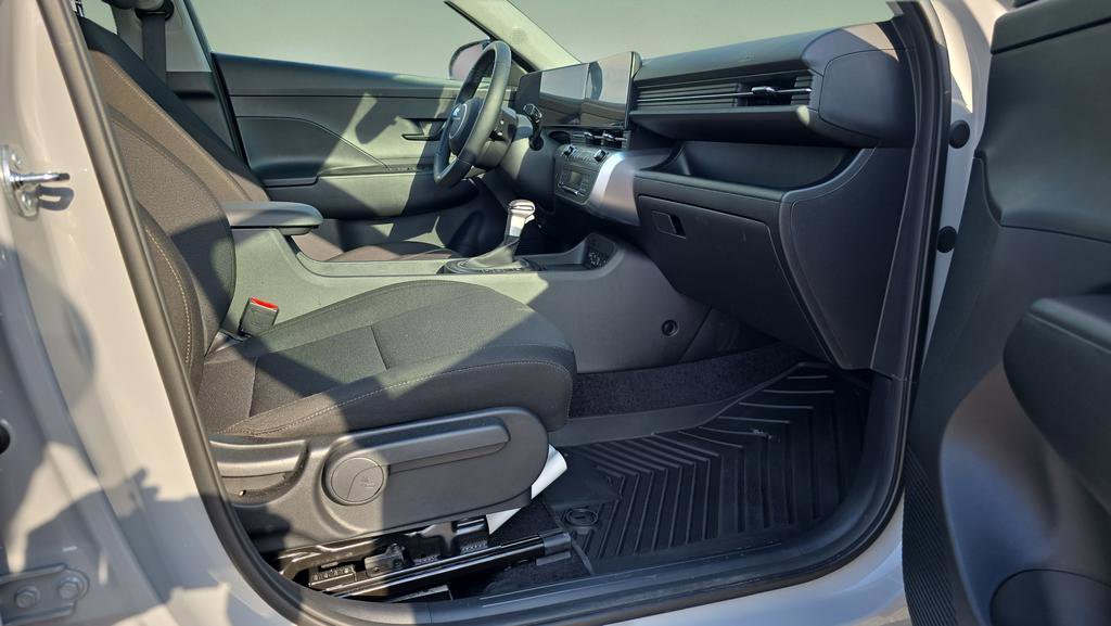 Certified 2026 Hyundai Kona SEL Sport AWD/4WD image 15