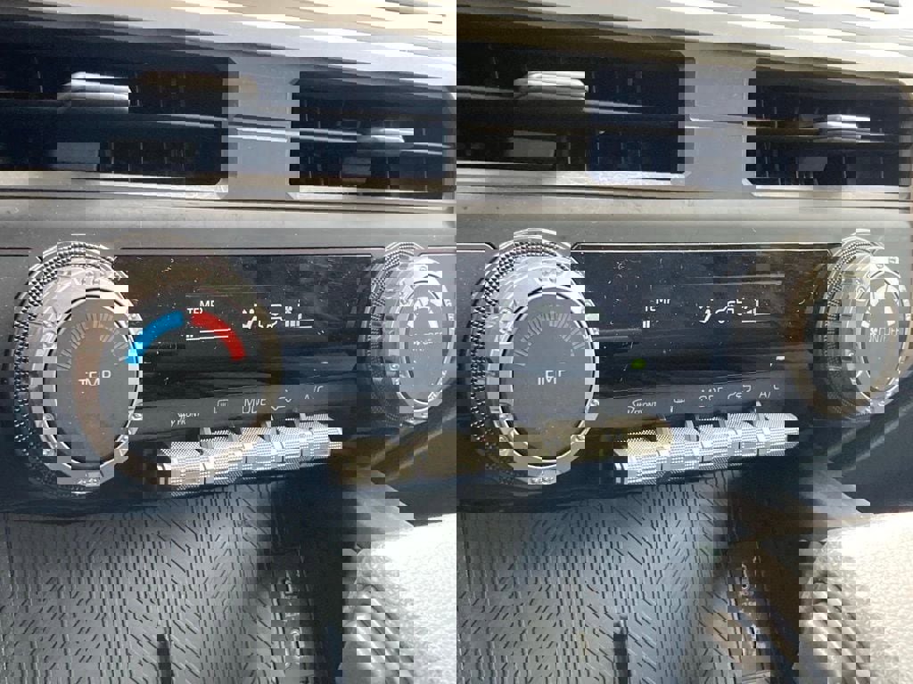 Used 2024 Toyota Tacoma SR5 RWD image 25