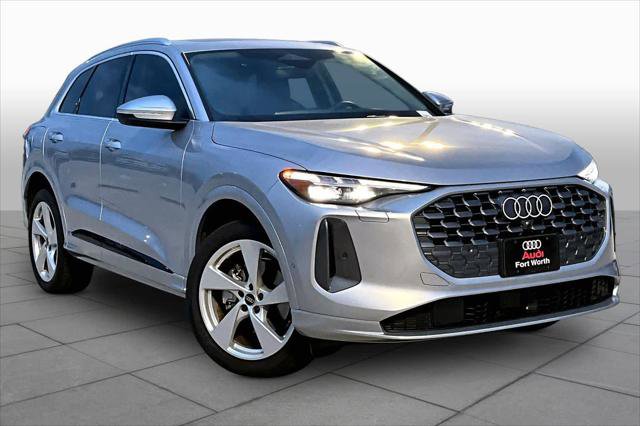 Used 2025 Audi Q5 Premium w/ Premium Plus AWD/4WD image 3