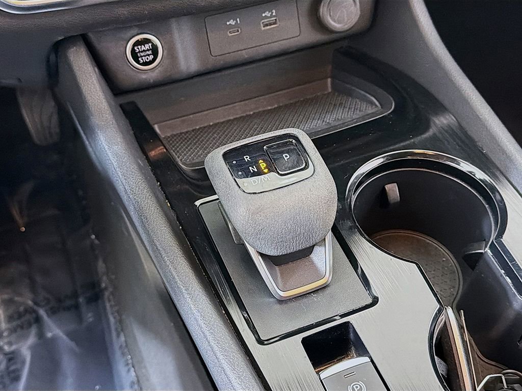 Used 2023 Nissan Rogue SV image 32