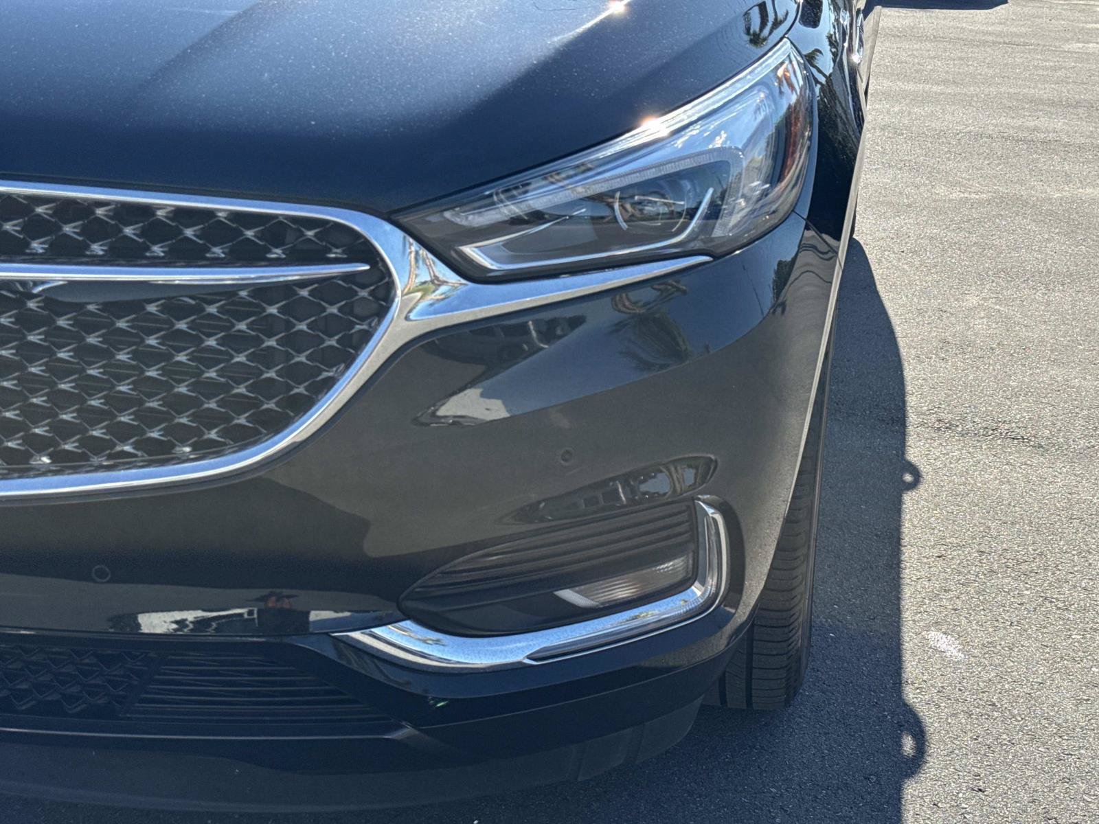Used 2019 Buick Enclave Avenir w/ Avenir Technology Package FWD image 9