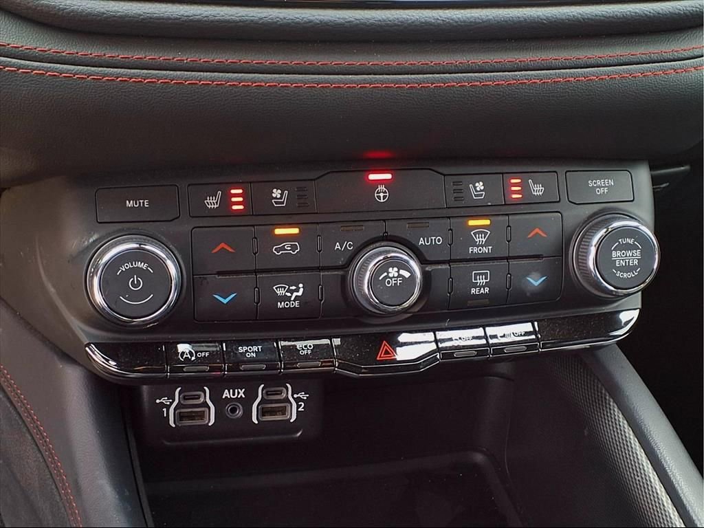 Used 2024 Dodge Durango GT image 7