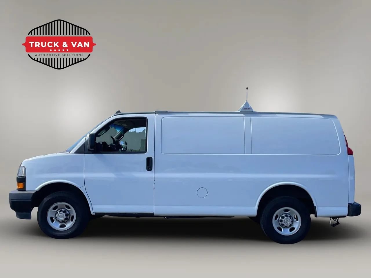 Used 2021 Chevrolet Express 2500 w/ Driver Convenience Package RWD image 48