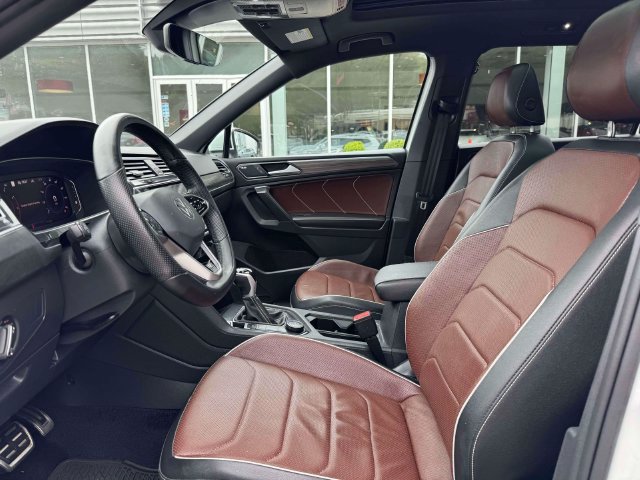 Certified 2023 Volkswagen Tiguan SEL R-Line AWD/4WD image 14