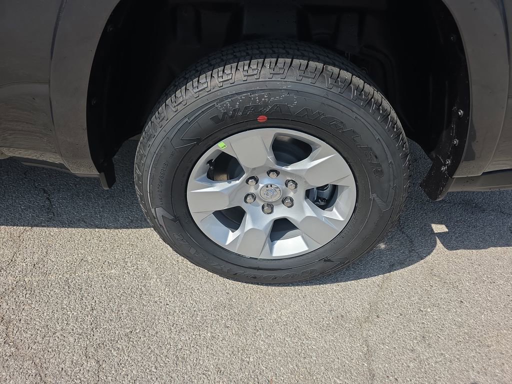 New 2026 RAM 1500 4x4 Crew Cab image 11