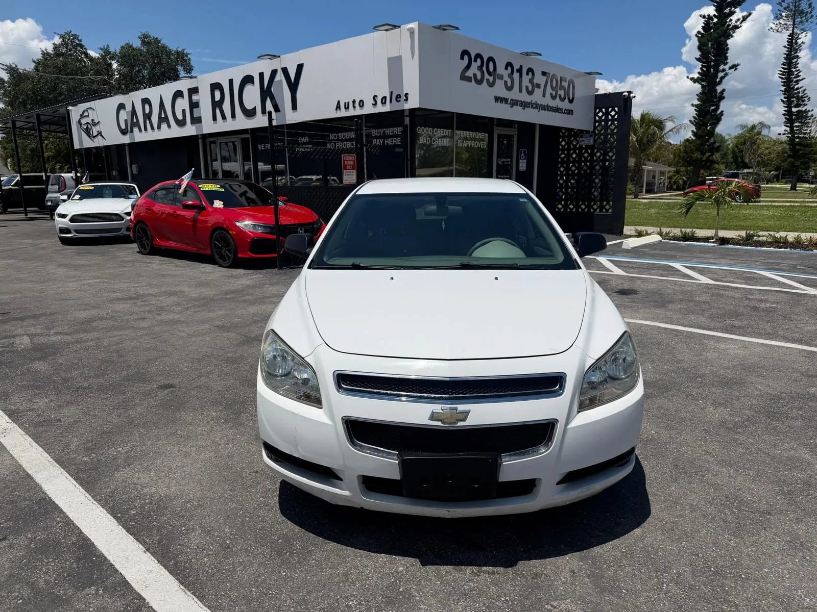 Used 2010 Chevrolet Malibu LS FWD image 2
