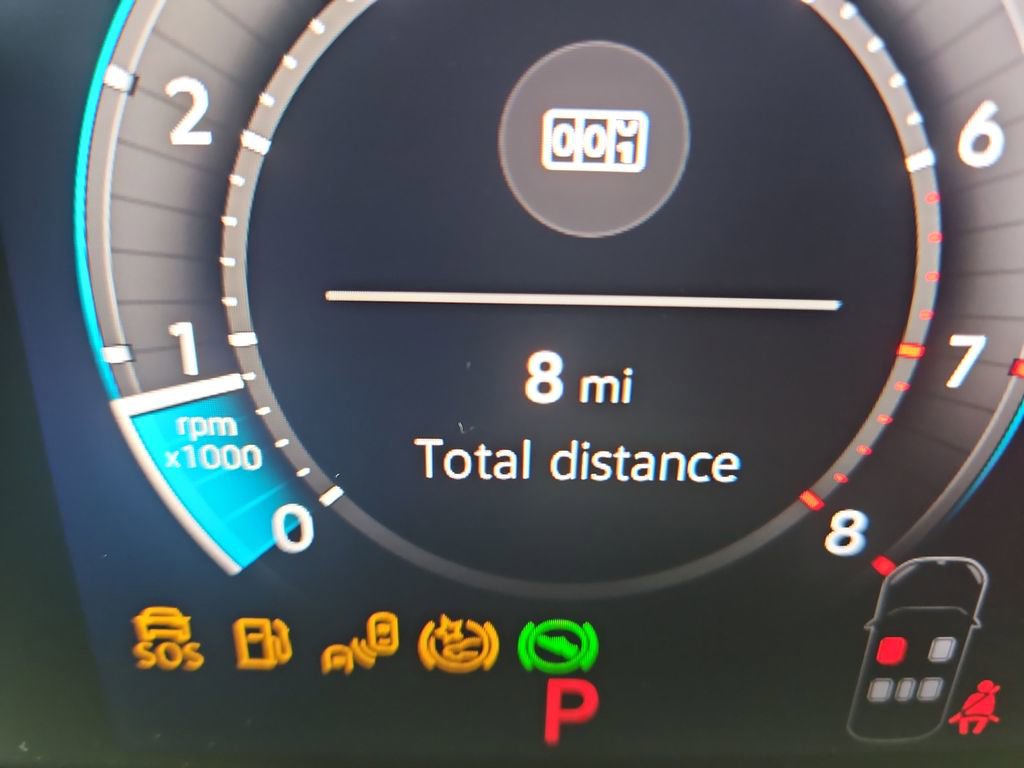 New 2026 Volkswagen Tiguan SE R-Line image 16