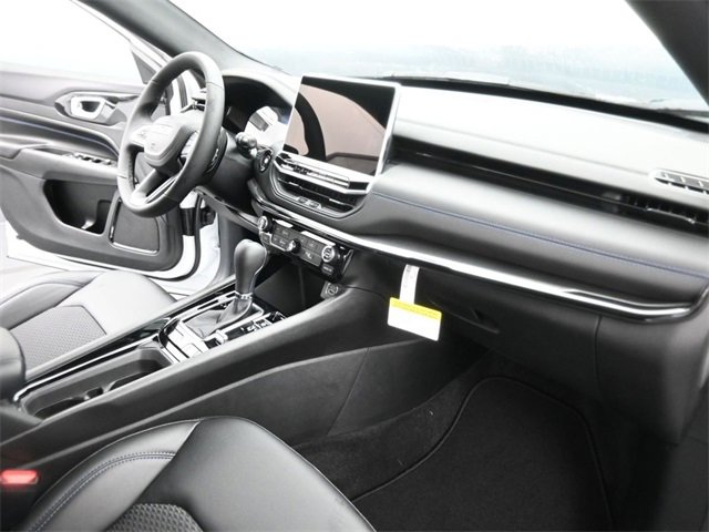 New 2026 Jeep Compass Latitude image 25